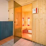 Tatrytop Radowid Basen Sauna מלון דירות 4*