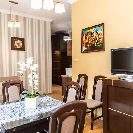 Tatrytop Radowid Basen Sauna Aparthotel 3*